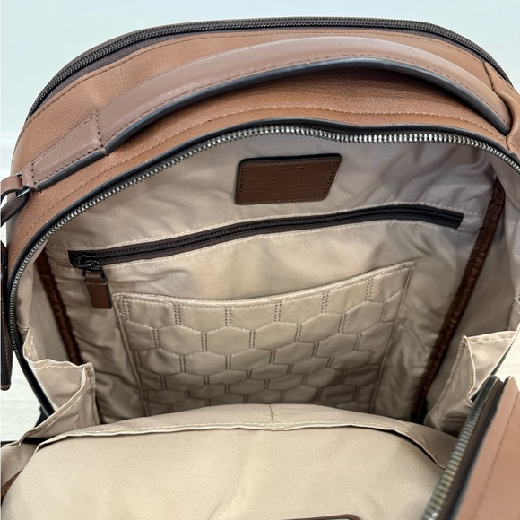 Like New TUMI Warren Backpack - Picture 7 of 8